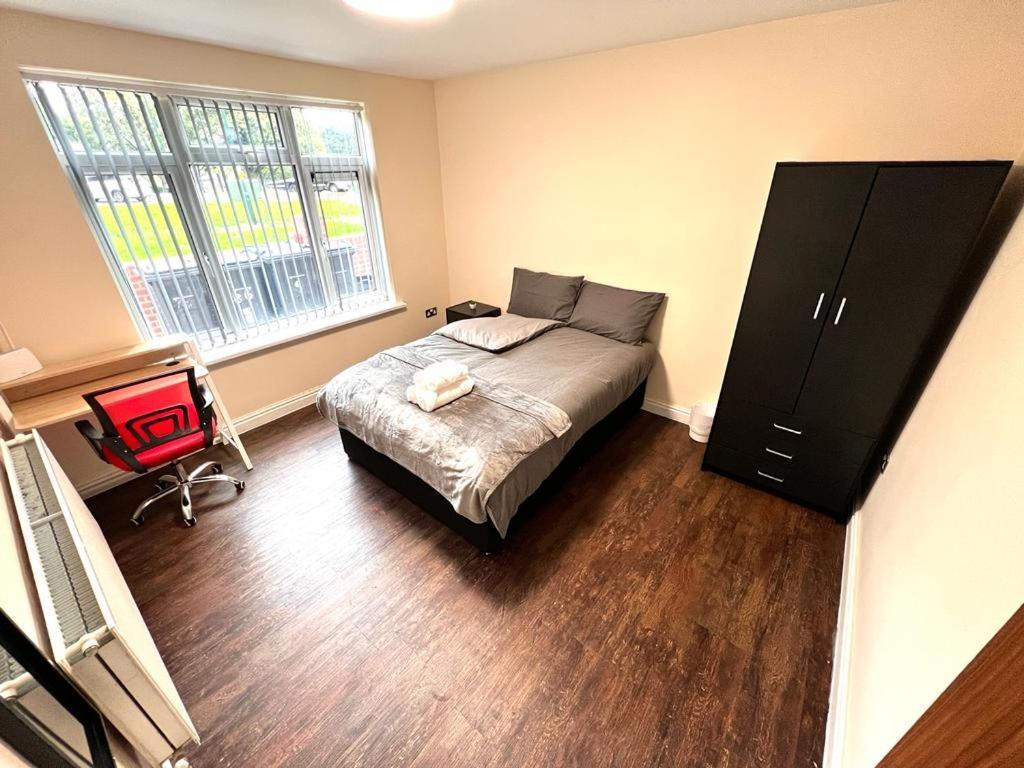 Nines Of Elegance At Castle Road Apartment Birmingham Bagian luar foto