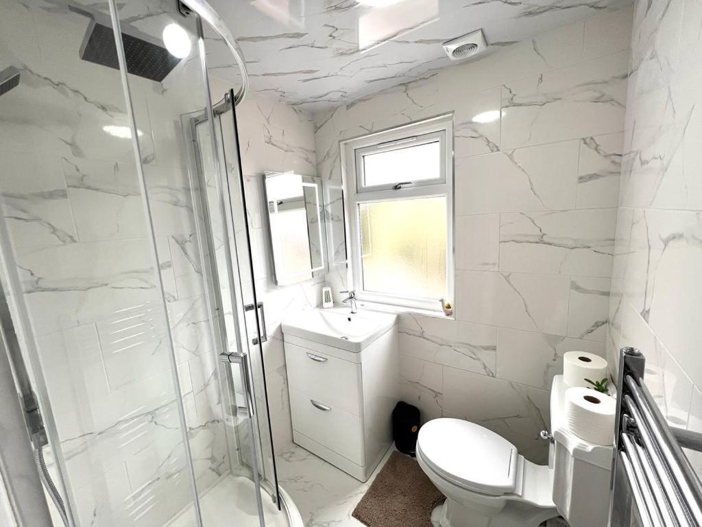 Nines Of Elegance At Castle Road Apartment Birmingham Bagian luar foto