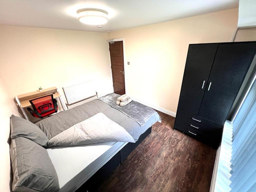 Nines Of Elegance At Castle Road Apartment Birmingham Bagian luar foto