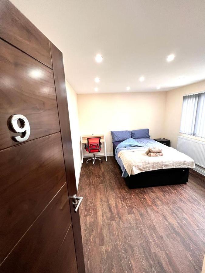 Nines Of Elegance At Castle Road Apartment Birmingham Bagian luar foto
